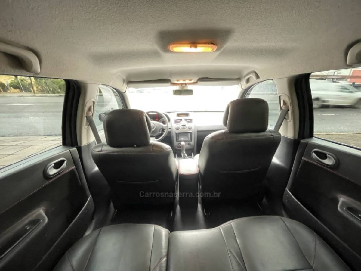 RENAULT - MÉGANE - 2013/2013 - Cinza - R$ 39.900,00