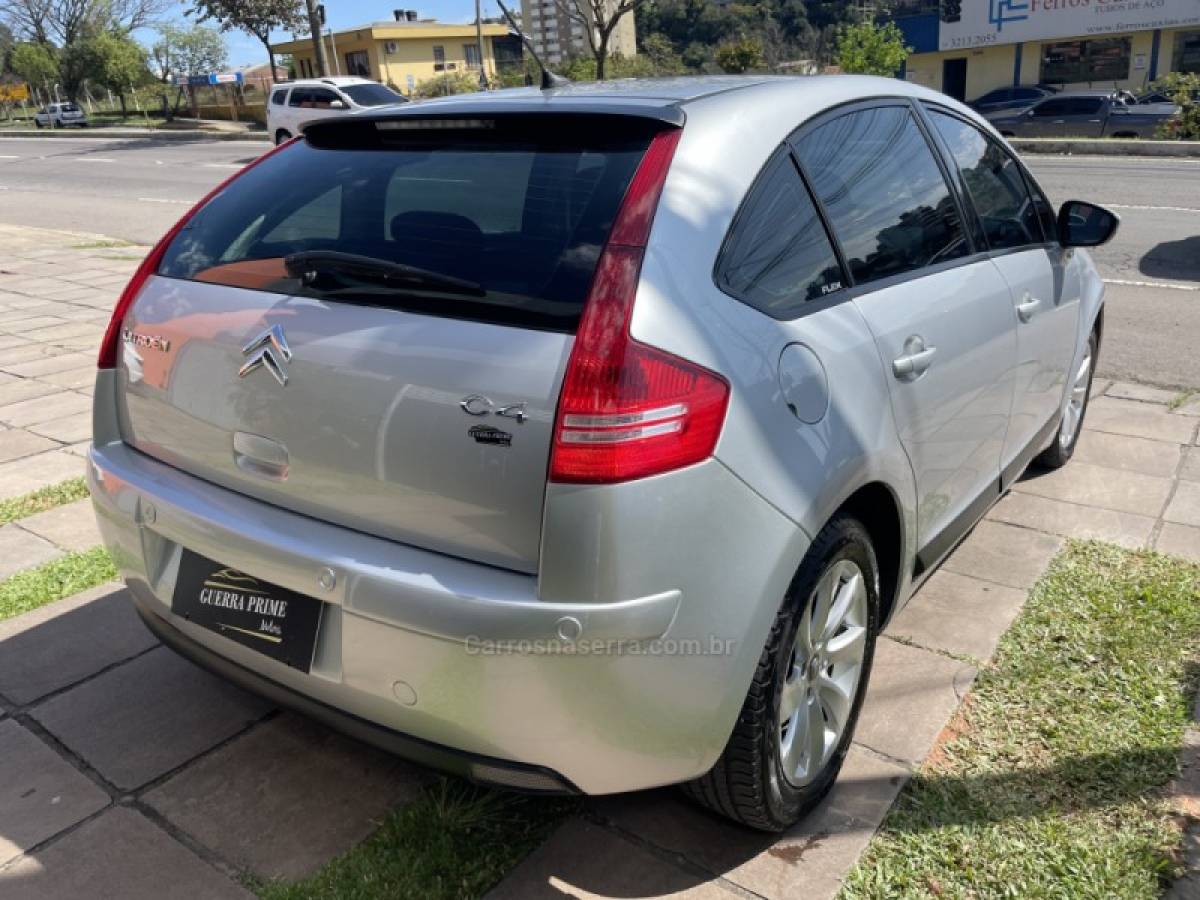 CITROËN - C4 - 2012/2012 - Prata - R$ 34.900,00