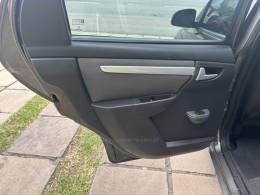 CHEVROLET - CELTA - 2015/2015 - Cinza - R$ 35.800,00