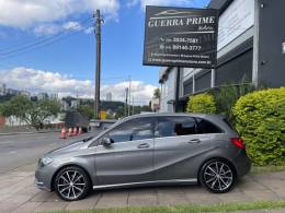 MERCEDES-BENZ - B 200 - 2014/2014 - Cinza - R$ 72.900,00
