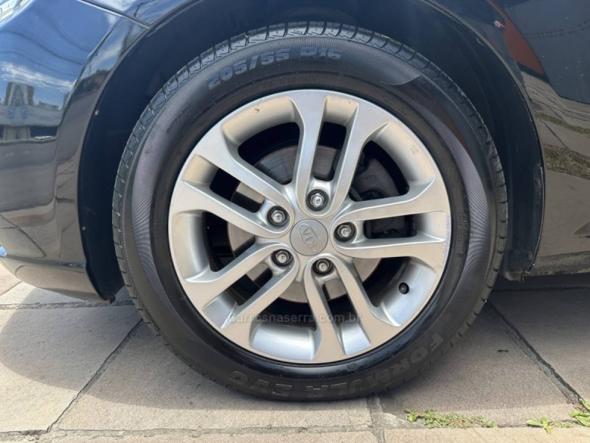 KIA MOTORS - CERATO - 2011/2011 - Preta - R$ 49.900,00