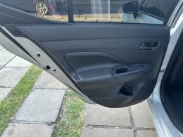 NISSAN - VERSA - 2021/2021 - Prata - R$ 78.800,00