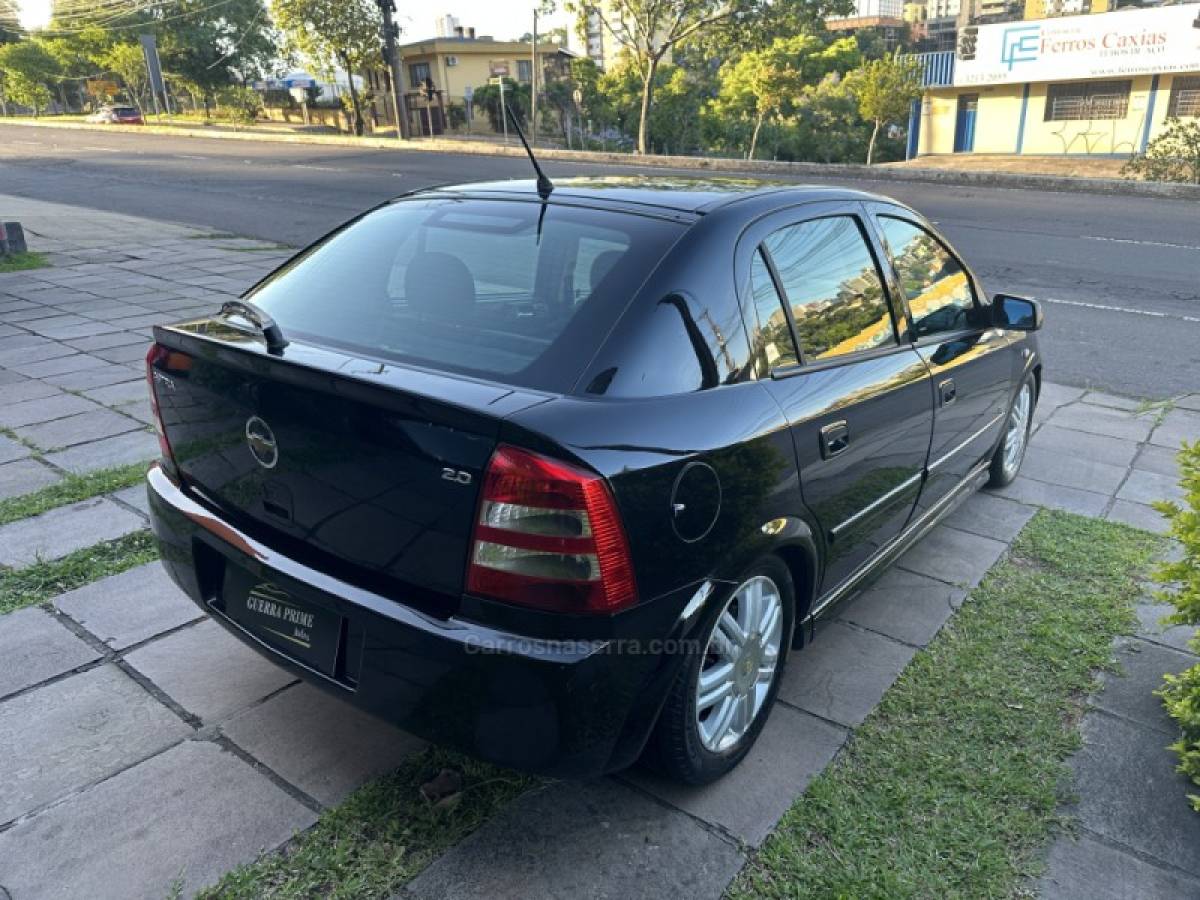 CHEVROLET - ASTRA - 2008/2008 - Preta - R$ 35.900,00