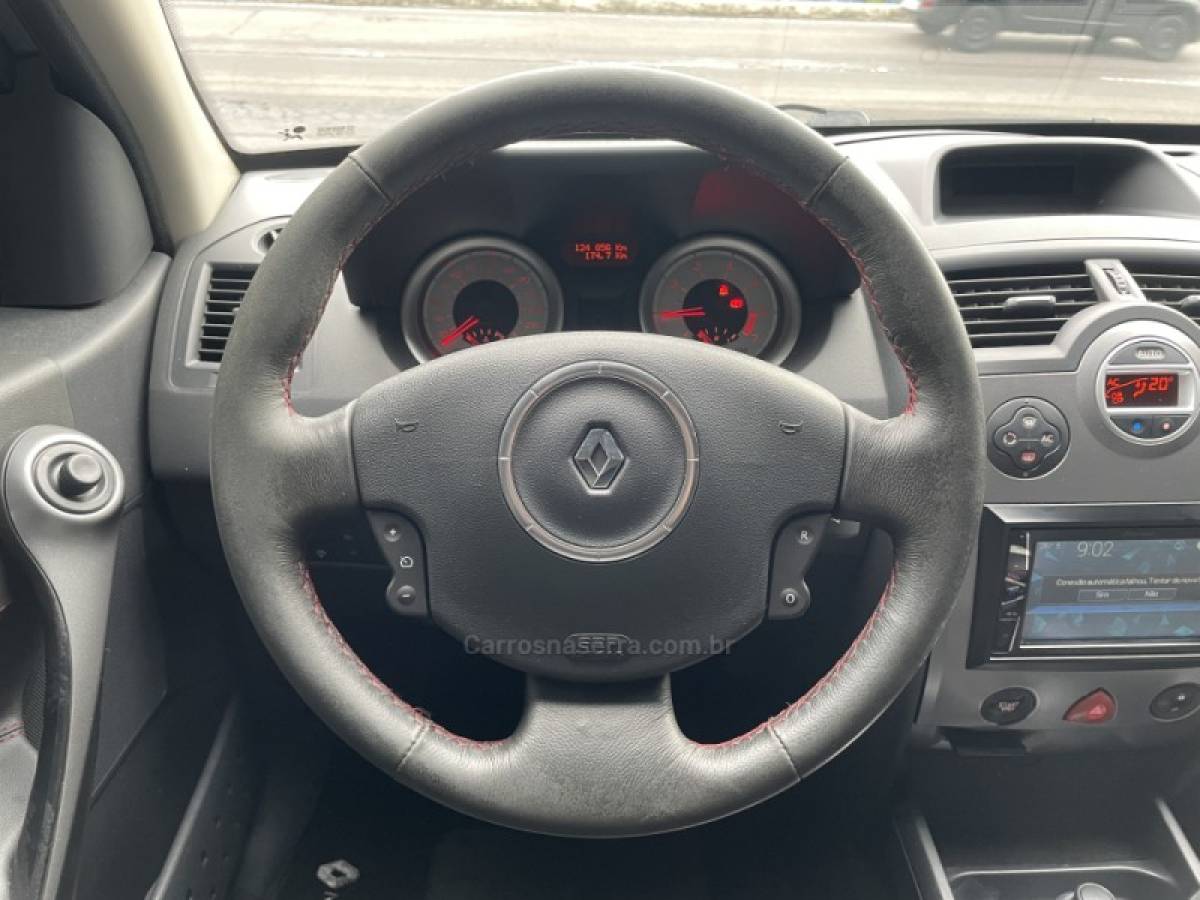 RENAULT - MÉGANE - 2013/2013 - Cinza - R$ 39.900,00