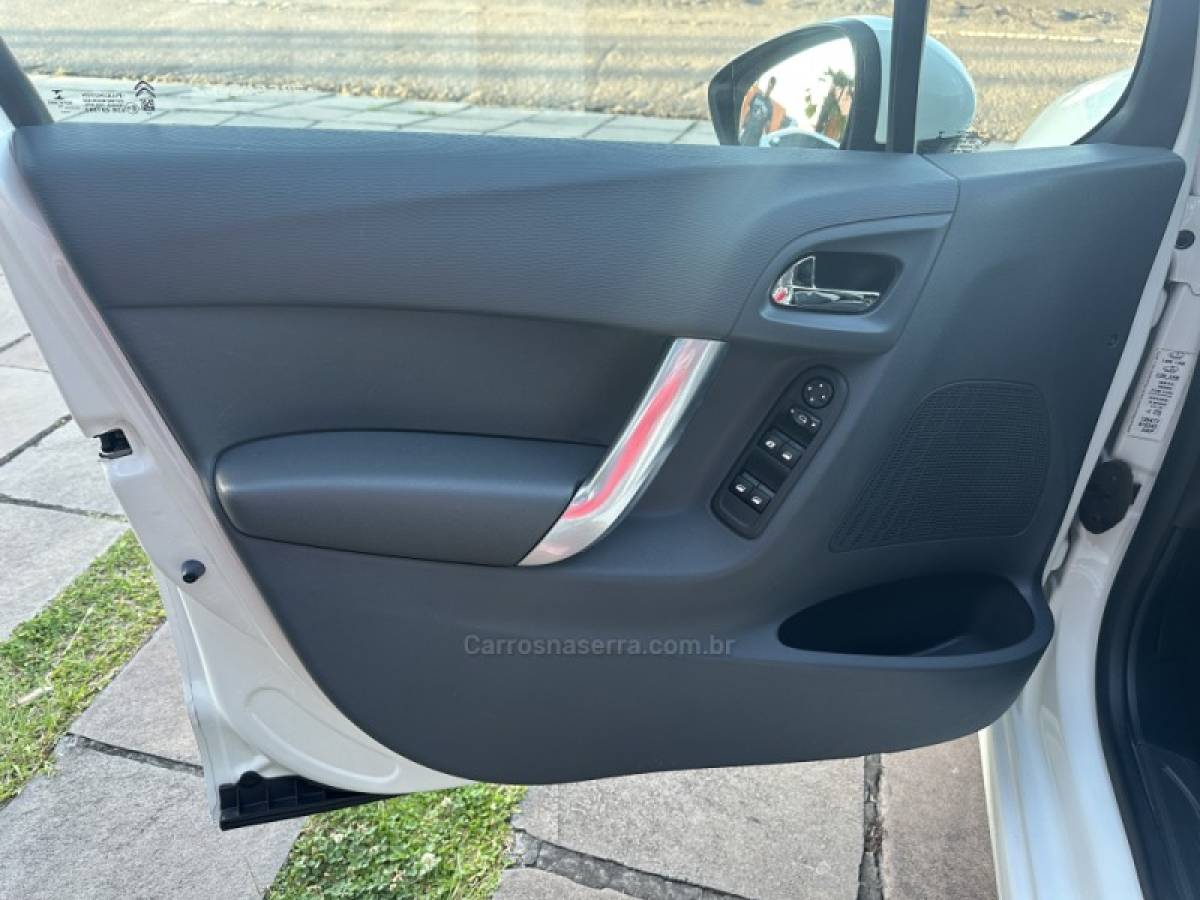 CITROËN - C3 - 2014/2014 - Branca - R$ 40.900,00