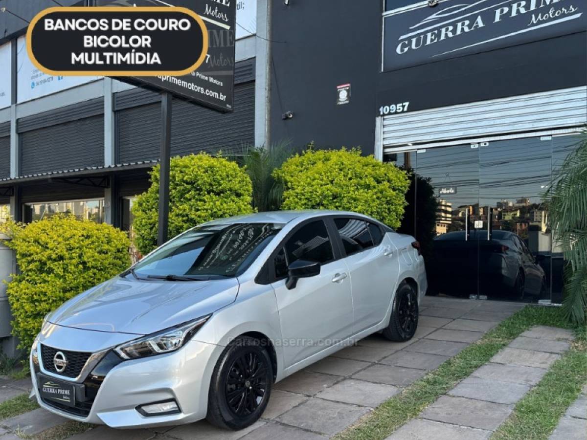 NISSAN - VERSA - 2021/2021 - Prata - R$ 78.800,00