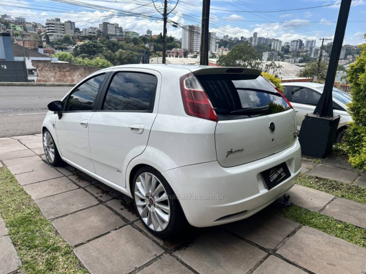 FIAT - PUNTO - 2008/2008 - Branca - R$ 33.900,00
