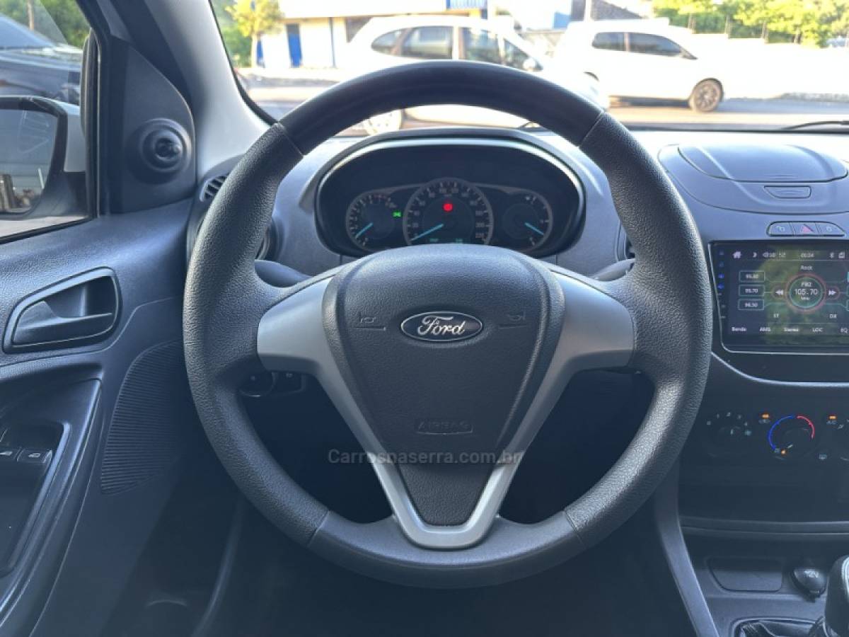FORD - KA - 2018/2018 - Branca - R$ 44.800,00