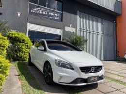 VOLVO - V40 - 2014/2014 - Branca - R$ 84.900,00