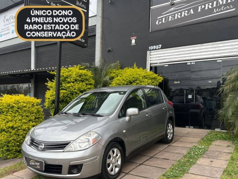 NISSAN - TIIDA - 2011/2011 - Prata - R$ 34.800,00
