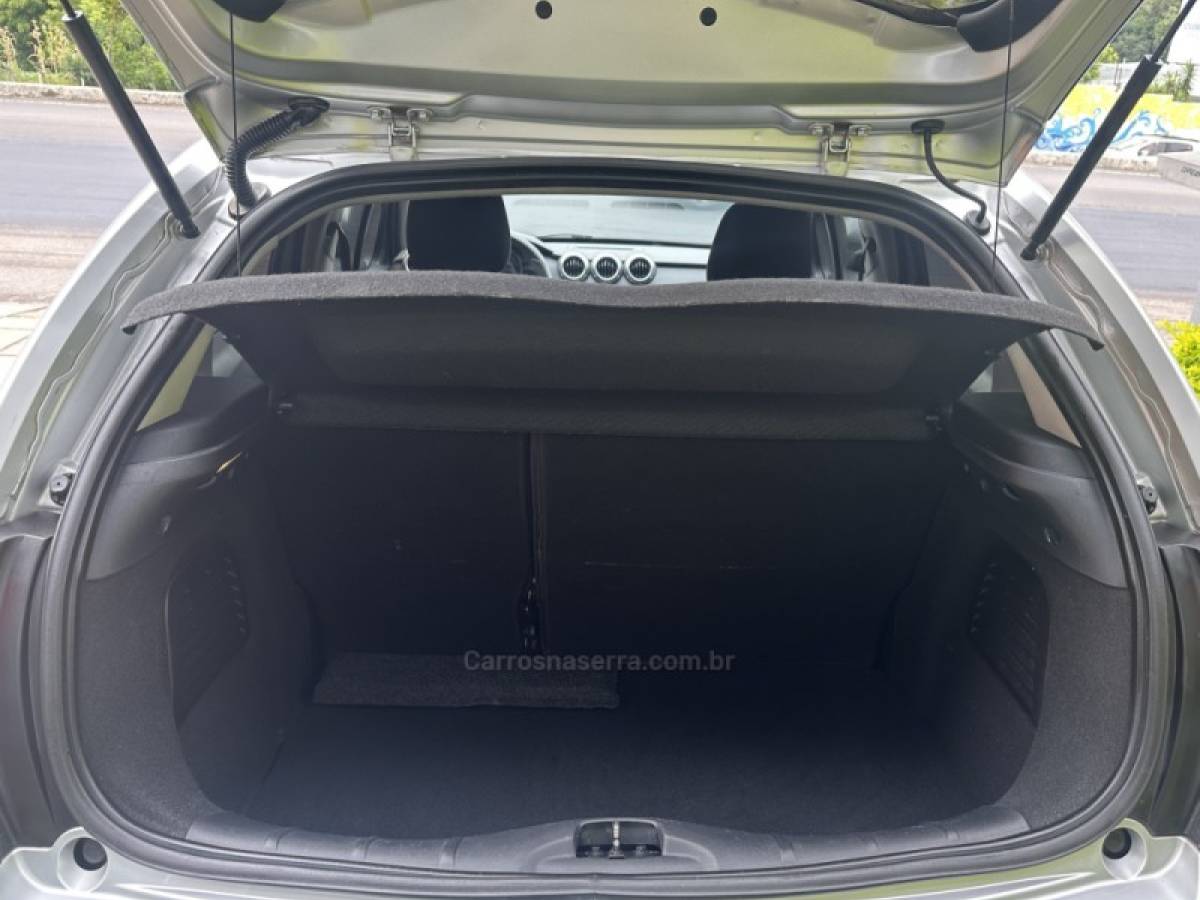 CITROËN - C3 - 2015/2015 - Prata - R$ 38.800,00