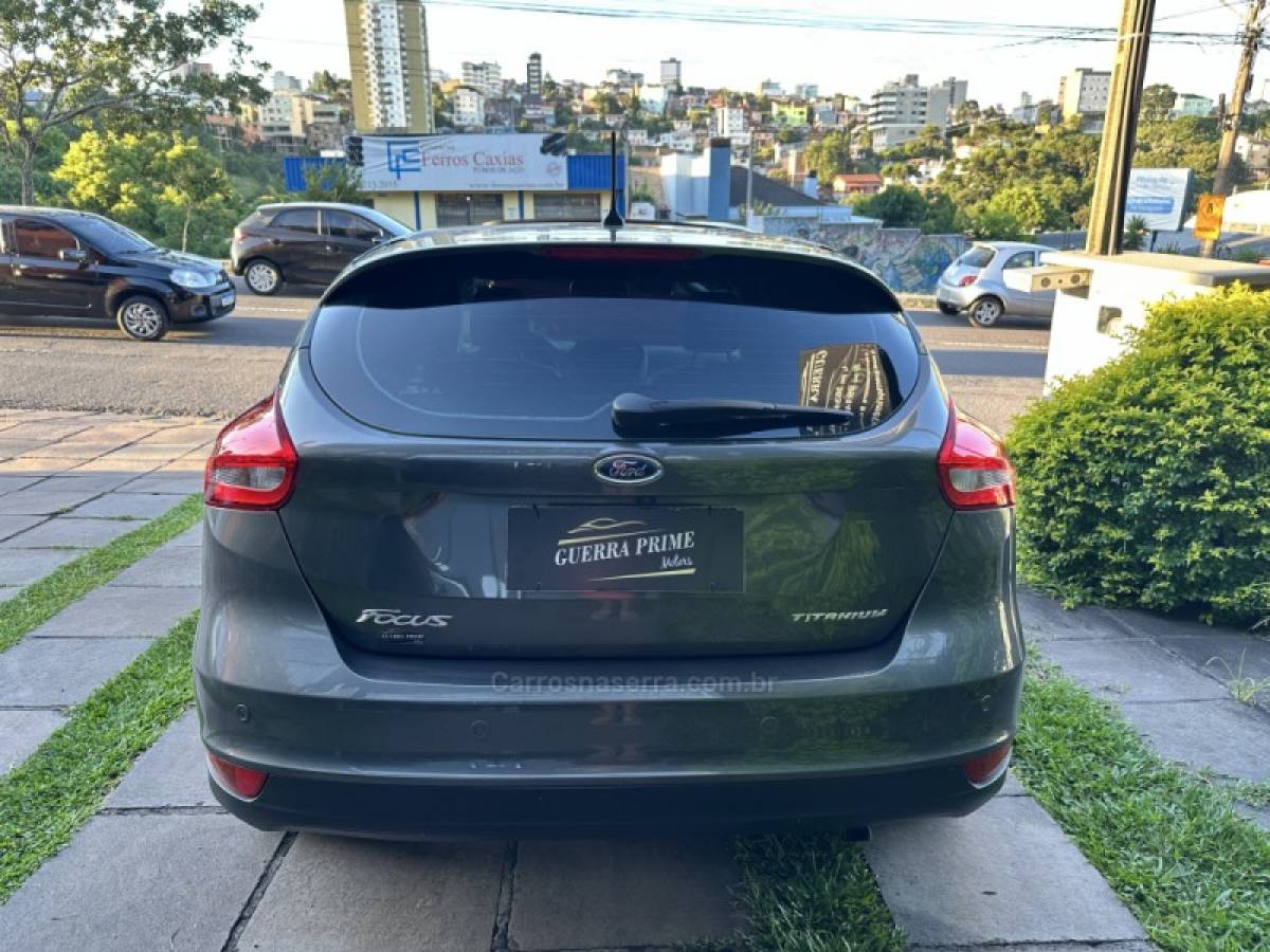 FORD - FOCUS - 2018/2018 - Cinza - R$ 78.800,00