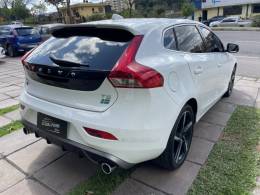 VOLVO - V40 - 2014/2014 - Branca - R$ 84.900,00