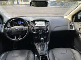 FORD - FOCUS - 2016/2016 - Branca - R$ 67.900,00