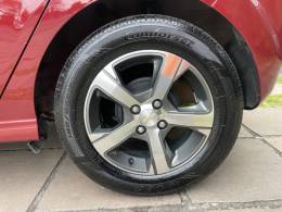 CHEVROLET - ONIX - 2019/2019 - Vermelha - R$ 69.900,00