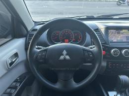 MITSUBISHI - L200 TRITON - 2015/2015 - Prata - R$ 125.900,00