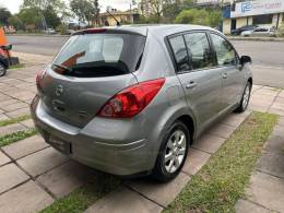 NISSAN - TIIDA - 2011/2011 - Prata - R$ 34.800,00