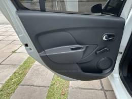 RENAULT - SANDERO - 2017/2017 - Branca - R$ 45.800,00