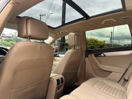 VOLKSWAGEN - PASSAT VARIANT - 2014/2014 - Branca - R$ 84.900,00