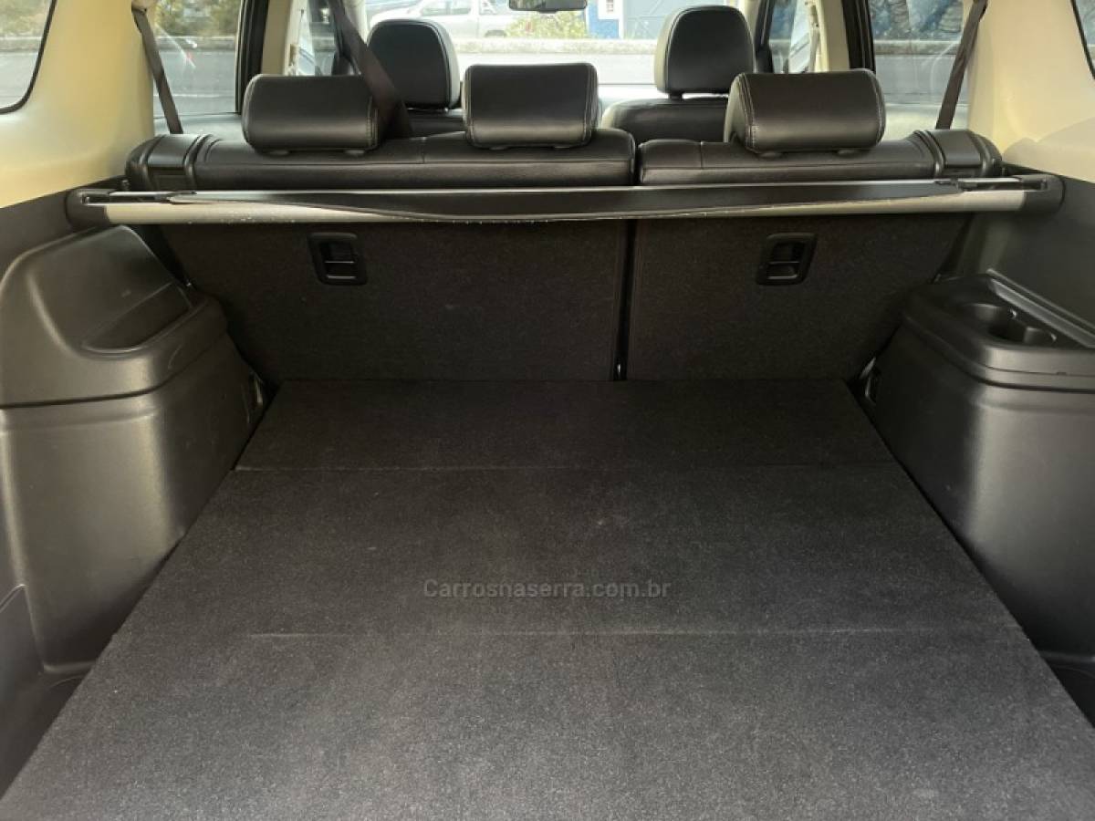 MITSUBISHI - OUTLANDER - 2016/2016 - Prata - R$ 88.800,00