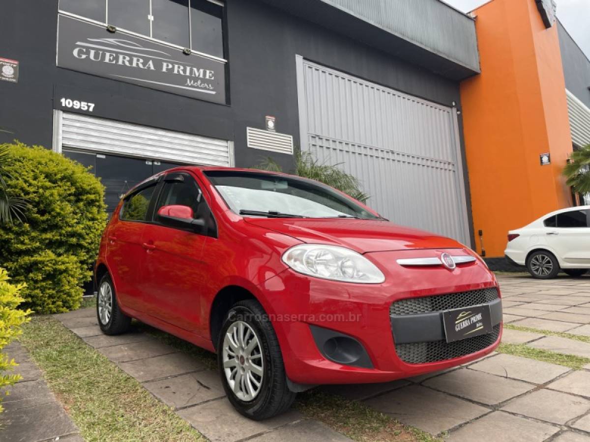 FIAT - PALIO - 2016/2016 - Vermelha - R$ 42.900,00