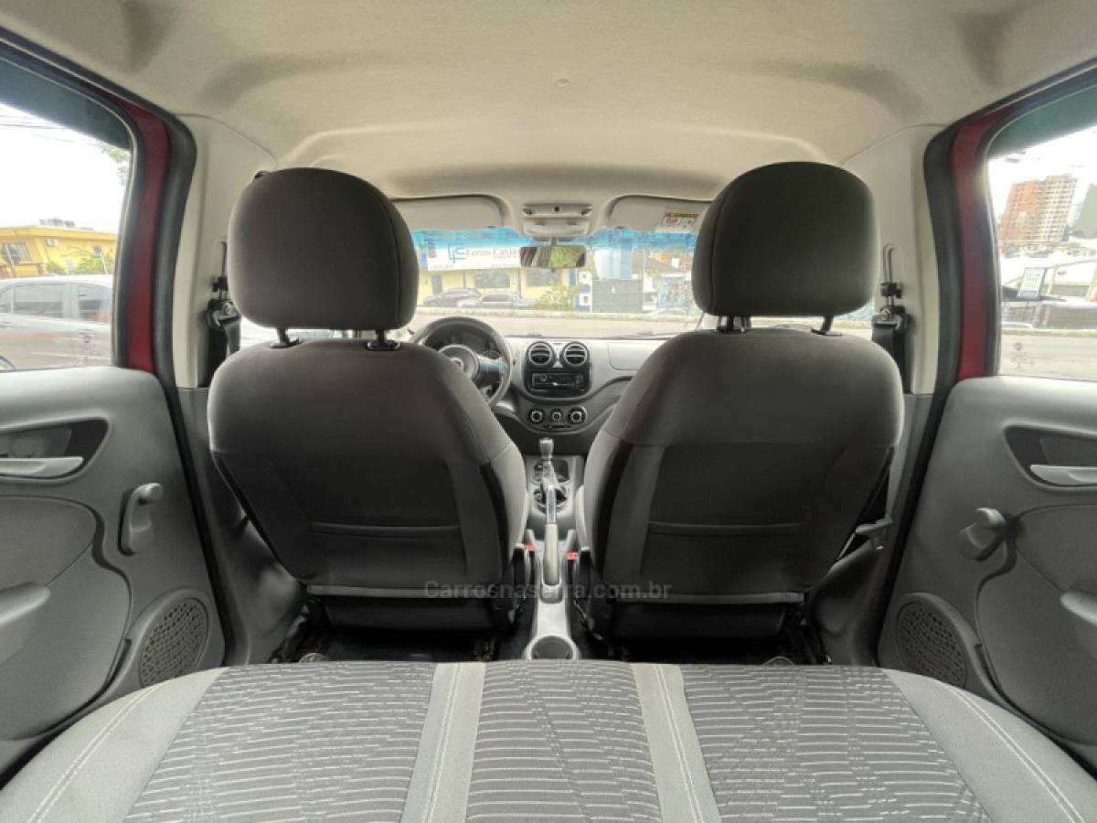 FIAT - PALIO - 2016/2016 - Vermelha - R$ 42.900,00