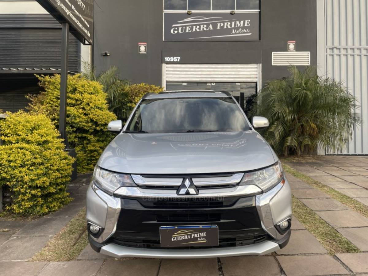 MITSUBISHI - OUTLANDER - 2016/2016 - Prata - R$ 88.800,00