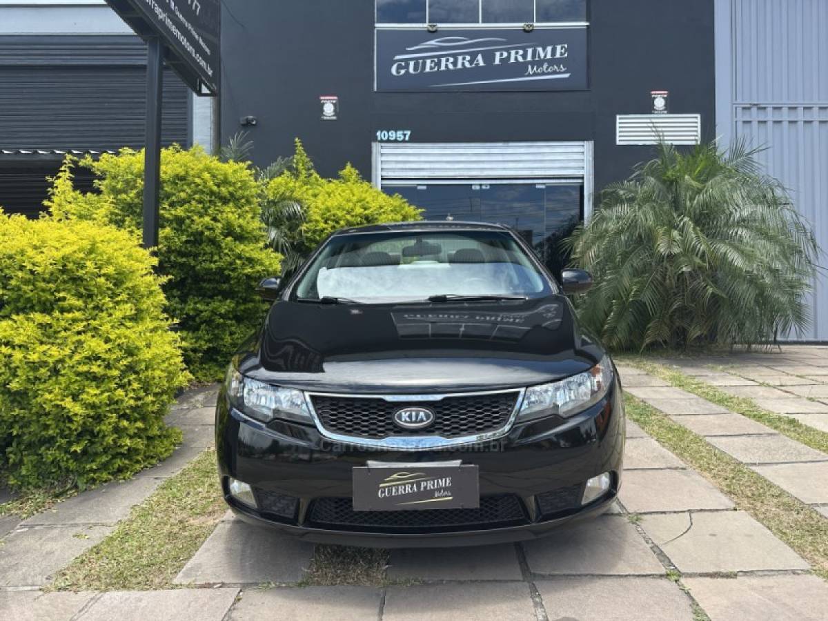 KIA MOTORS - CERATO - 2011/2011 - Preta - R$ 49.900,00