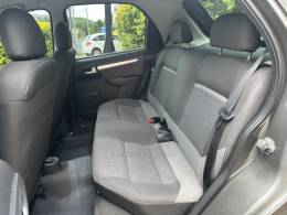 CHEVROLET - CELTA - 2015/2015 - Cinza - R$ 35.800,00