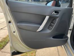 CITROËN - C3 - 2013/2013 - Prata - R$ 38.800,00
