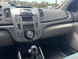 KIA MOTORS - CERATO - 2011/2011 - Preta - R$ 49.900,00