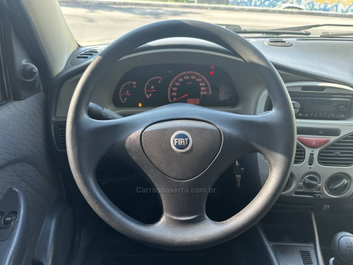 FIAT - SIENA - 2006/2006 - Cinza - R$ 17.900,00