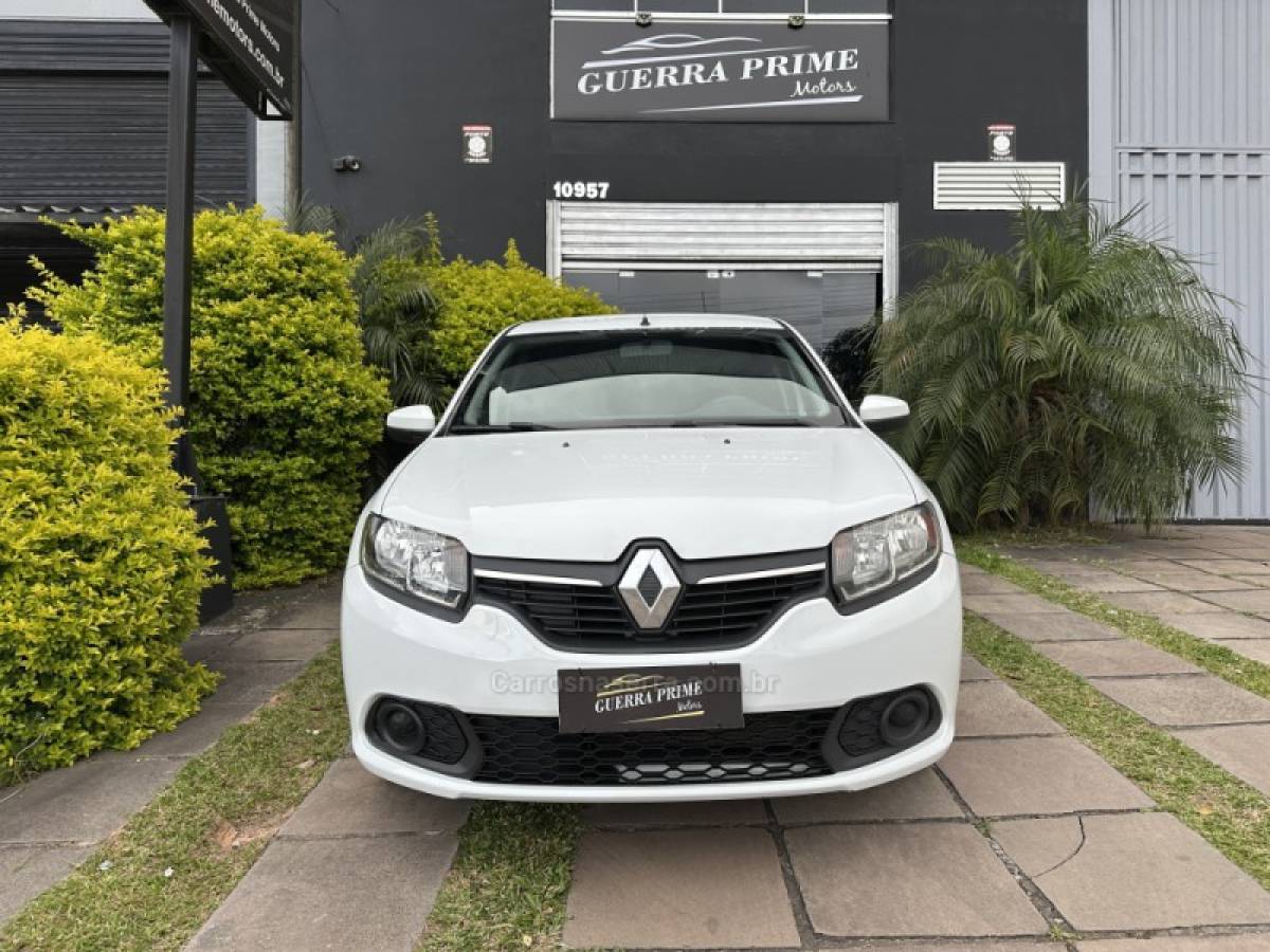 RENAULT - SANDERO - 2017/2017 - Branca - R$ 45.800,00
