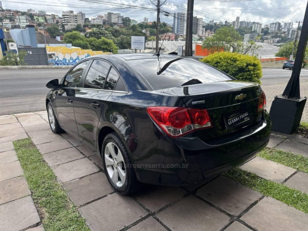 CHEVROLET - CRUZE - 2014/2014 - Preta - R$ 63.900,00