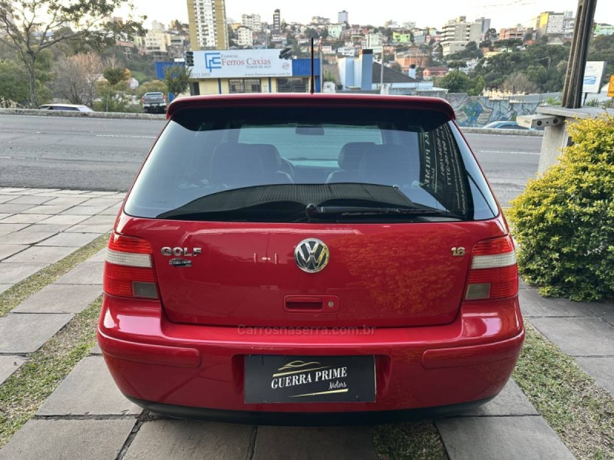 VOLKSWAGEN - GOLF - 2005/2005 - Vermelha - R$ 29.300,00