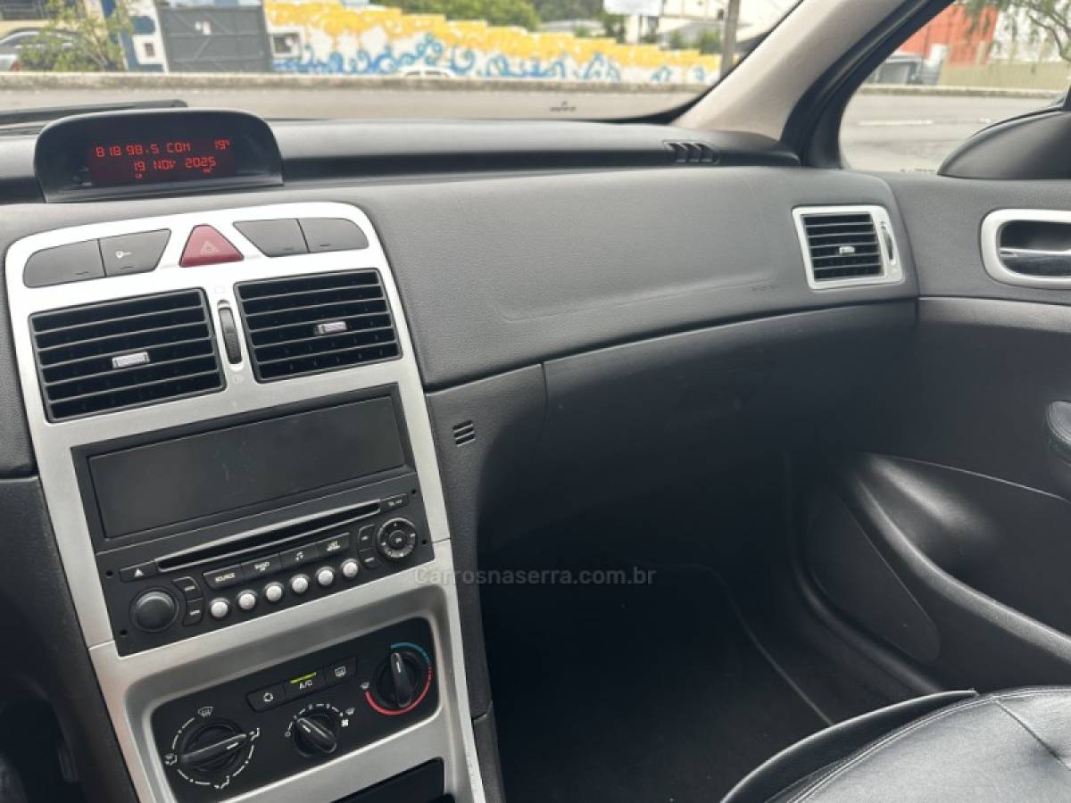 PEUGEOT - 307 - 2011/2011 - Preta - R$ 25.500,00