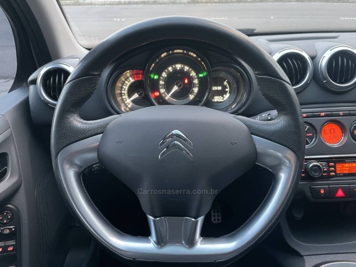 CITROËN - C3 - 2013/2013 - Prata - R$ 38.800,00