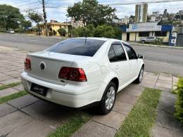 VOLKSWAGEN - BORA - 2010/2010 - Branca - R$ 39.900,00