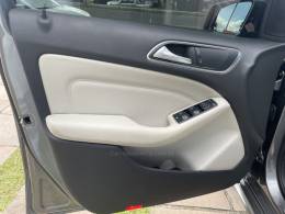 MERCEDES-BENZ - B 200 - 2014/2014 - Cinza - R$ 72.900,00