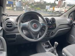 FIAT - PALIO - 2016/2016 - Vermelha - R$ 42.900,00